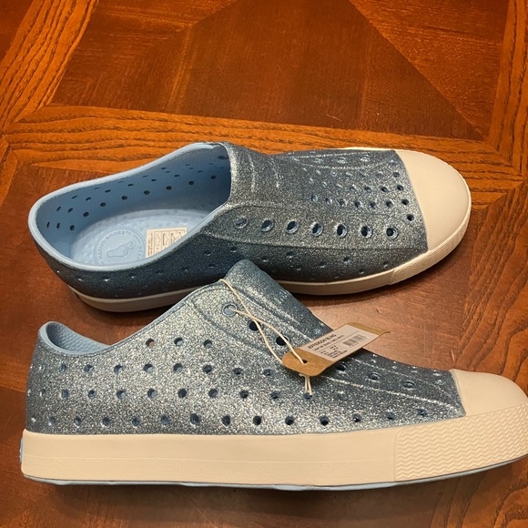 NWT Native. J3. Sfpf. $28 - Picture 2 of 4